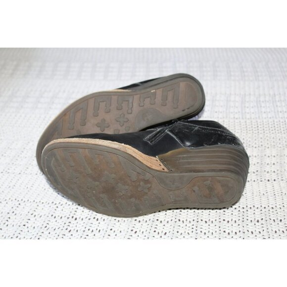 Dr. Martens Chloe Wedge women Bootie Size 7 Slip on Zip Closure - Picture 9 of 12